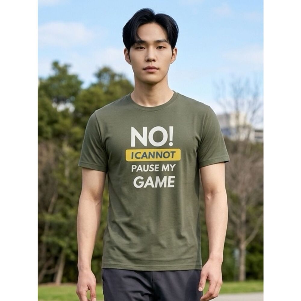 NWT Unisex Gray Short Sleeve “No I Can’t Pause My Game” Tee Gaming - Size Large